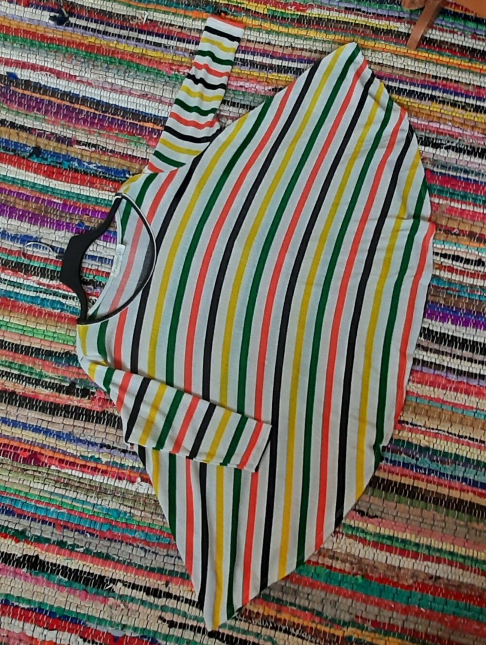 Flowy Top In Great Condition - Picture 4 of 8